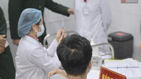 Chính thức tiêm thử nghiệm vaccine Covid19 của Việt Nam lên 3 tình nguyện viên đầu tiên