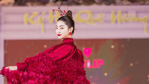 Hoa hậu Lương Thùy Linh diện áo dài, khoe vóc dáng yêu kiều sau 4 năm đăng quang Miss World Vietnam