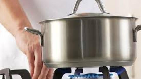 Nhà dùng bếp gas phải biết việc làm chỉ với một cây tăm này: Có thể giúp giảm “kha khá” tiền gas một năm