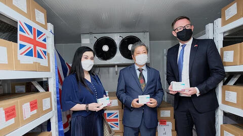 Việt Nam có thêm 415.000 liều vaccine AstraZeneca do Chính phủ Anh trao tặng