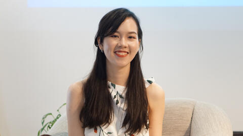 Nhà văn Hiền Trang lên tiếng khi bị chỉ trích vì phát ngôn: "Nhà văn phải là những người mà tỉ phú muốn cùng ăn tối"