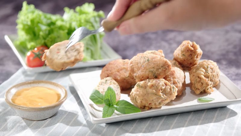 Món ngon mỗi ngày: Ruốc chiên lá quế