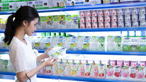 Vì sao Vinamilk là thương hiệu sữa được chọn mua nhiều nhất 10 năm liên tiếp