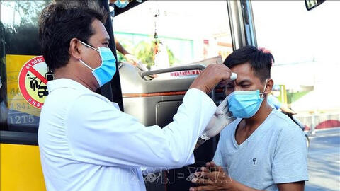 COVID-19 chiều 10/2: Việt Nam thêm 20 ca mắc trong cộng đồng, Campuchia triển khai tiêm vaccine toàn quốc