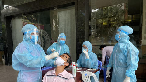 TP.HCM lấy mẫu khẩn cho 150 học sinh, giáo viên mầm non vì có trẻ đi cùng chuyến bay với BN2999