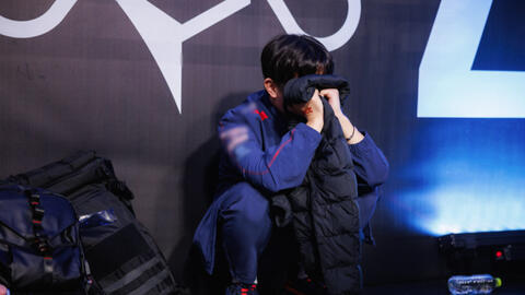 Ngỡ ngàng với kết quả nghiên cứu số lượng tuyển thủ LMHT mắc bệnh tâm lý, có người sẵn sàng “tự hủy”