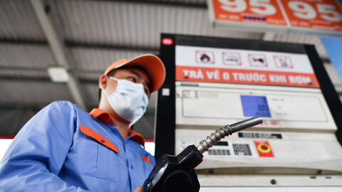 Giá xăng có thể chạm ngưỡng 30.000 đồng/lít vào ngày mai?