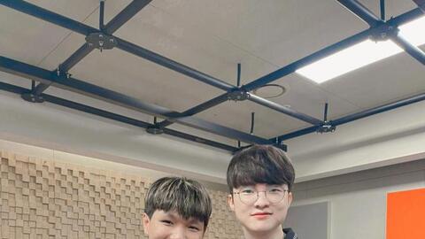 Game thủ Việt sướng nhất hôm nay là đây, check-in cùng ngôi sao số 1 thế giới mà không mất tỷ nào