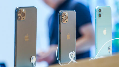 iPhone 11 chính hãng giảm giá sau một tháng về Việt Nam