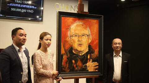 Bức tranh vẽ HLV Park Hang Seo được đấu giá 278 triệu đồng