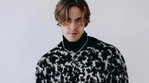 Chàng trai kiếm hơn 800 triệu/năm từ việc làm nhạc Lofi giúp hàng triệu con người chăm học hơn