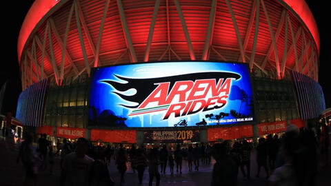 Mặc kệ những lùm xùm, lễ khai mạc SEA Games 30 diễn ra rực rỡ và đầy khí thế