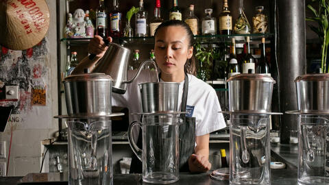 3 người Mỹ gốc Việt 'thổi hồn' cà phê Việt Nam ra thế giới