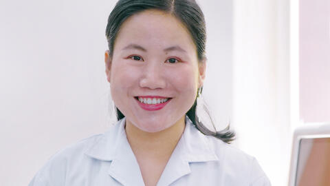 Nữ tiến sĩ phát triển kit chẩn đoán nhanh bệnh Alzheimer