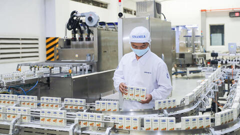 Vinamilk tiếp tục thuộc nhóm dẫn đầu trong top 50 Doanh nghiệp niêm yết tốt nhất 2021 do Forbes Việt Nam công bố