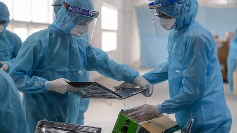 Sau khi tiếp xúc nguồn lây Covid-19 bao lâu thì có triệu chứng?