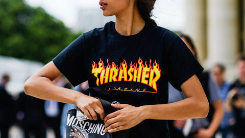 Top 10 chiếc áo thun nữ dễ mặc, dễ phối đồ nhất hiện nay