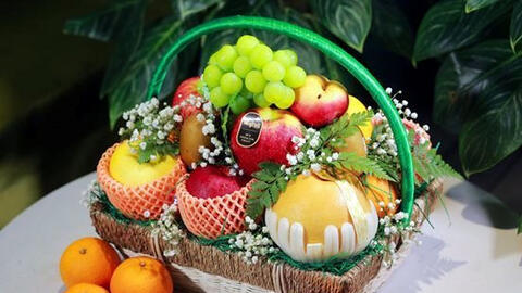 Cách chọn mua giỏ quà trái cây dịp Tết Tân Sửu 2021