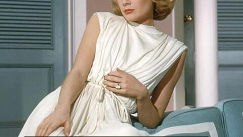 Chuyện ít biết về chiếc nhẫn kim cương khổng lồ trên tay công nương Grace Kelly