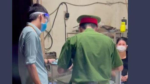 Lại xuất hiện clip phó Chủ tịch phường ở Nha Trang xử phạt lò bánh mì