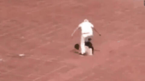 Tạm đình chỉ bảo vệ trường học Thái Bình đánh nam thanh niên giữa sân trường