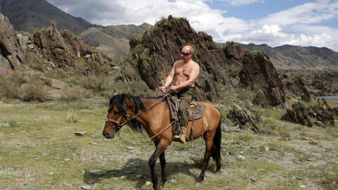 Hình ảnh các nguyên thủ trên lưng ngựa