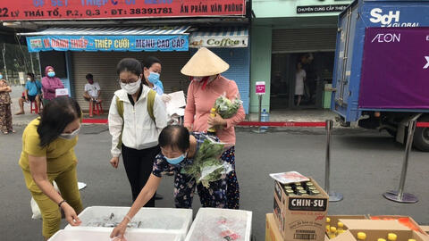 Thực phẩm tại chợ truyền thống phong phú, giá quay lại mức bình thường