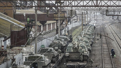 Ukraina chuyển sang giai đoạn chiến tranh, yêu cầu công dân rời khỏi Nga