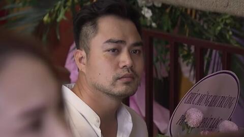 'Về nhà đi con' tập 72: Khải ra tù, bất ngờ đến mừng Huệ khai trương quán trà