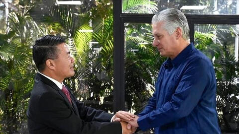 Cuba tặng Huy chương Hữu nghị ghi nhận đóng góp của Đại sứ Việt Nam ​