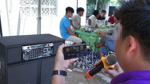 Chủ tịch TP.HCM chỉ đạo khẩn về xử lý karaoke tự phát