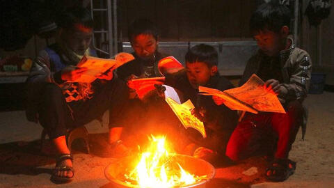 Nguy hiểm tiềm ẩn từ việc sưởi ấm bằng than củi tránh rét