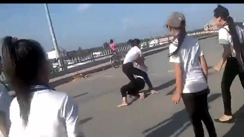 Trung bình 5 vụ học sinh đánh nhau mỗi ngày, chỉ trong 1 năm học đã có gần 1.600 vụ việc học sinh đánh nhau