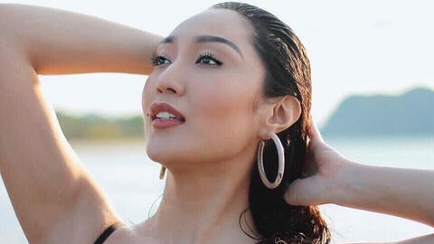 Hoa hậu Trái Đất 2017 chia sẻ về hành trình vượt qua nCoV