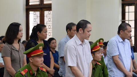    Em gái ông Triệu Tài Vinh lãnh án 2 năm tù trong đại án nâng điểm ở Hà Giang