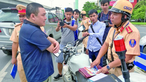 Từ ngày 15/1, cho phép quay phim CSGTđang làm nhiệm vụ