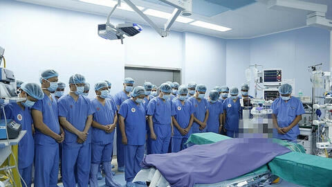 Hơn 150 y bác sĩ Bệnh viện 108 thiết lập 12 bàn mổ lấy và ghép tạng cho 6 bệnh nhân