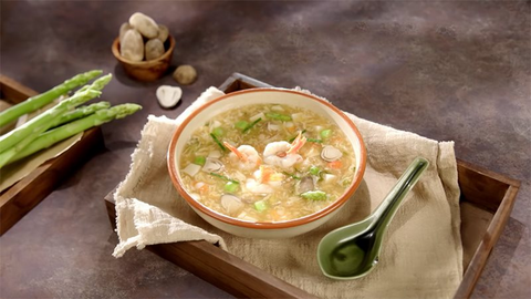 Món ngon mỗi ngày: Súp tôm măng tây vị lẩu Thái