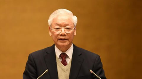 Tổng Bí thư: Hạnh phúc của con người không phải chỉ ở chỗ nhiều tiền, mà còn ở sự phong phú về tâm hồn