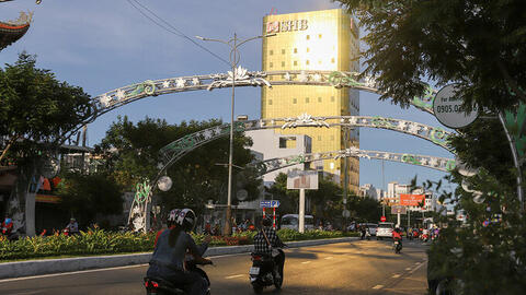 Chủ hai tòa nhà kính vàng bị xử phạt 40 triệu đồng