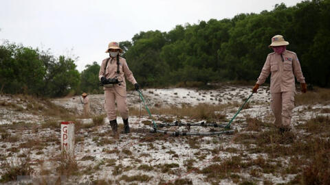 MAT 19: Đội nữ rà phá bom mìn duy nhất tại tỉnh Quảng Trị