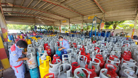 Giá gas giảm 24.000 đồng từ ngày 1-12