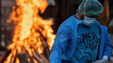 Ấn Độ có nguy cơ bị "hạ gục" bởi làn sóng dịch bệnh Covid-19 bùng phát trở lại