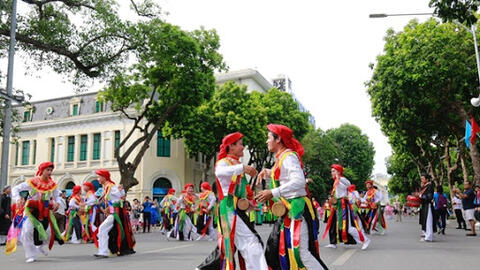 Hà Nội tạm dừng tổ chức các lễ hội và các hoạt động tại phố đi bộ hồ Hoàn Kiếm