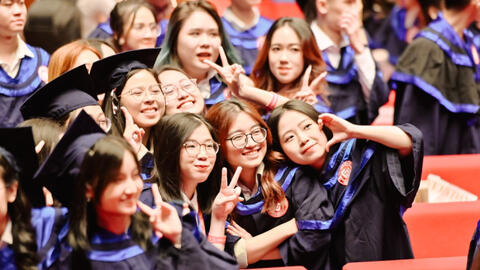 Tỷ lệ sinh viên Ngôn ngữ Trung ra trường có việc làm: Có nơi lên đến 100%, thu nhập chạm ngưỡng 30 triệu!