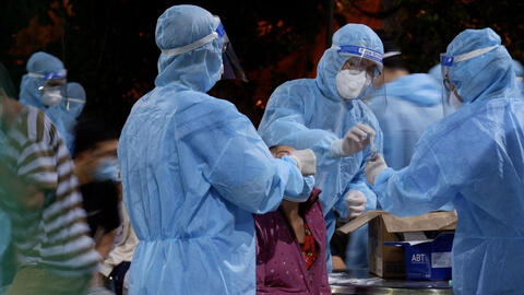 Sau khi 'bổ sung' 563 ca ngày 25/6, số bệnh nhân COVID-19 tại TP.HCM lên gần 3.000 ca