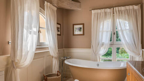 Ý tưởng rèm phòng tắm giúp tạo cảm giác spa