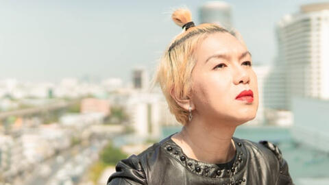 Tôi không ở đây để giải trí - Tanwarin Sukkhapisit, nghị sĩ chuyển giới đầu tiên của Thái Lan