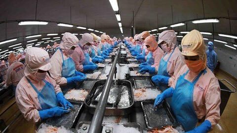 Cơ cấu lại nền kinh tế với đột phá chiến lược về hoàn thiện thể chế