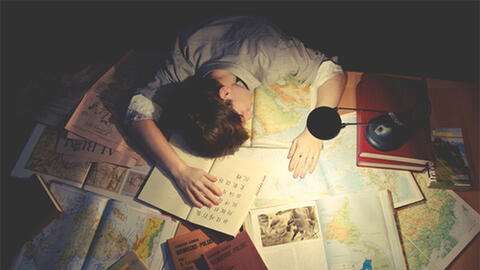 Những đứa trẻ trong thời đại "văn hóa 996" ở Trung Quốc